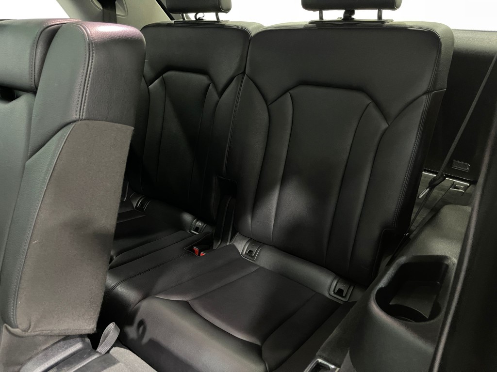 2018 Audi Q7 Image 32