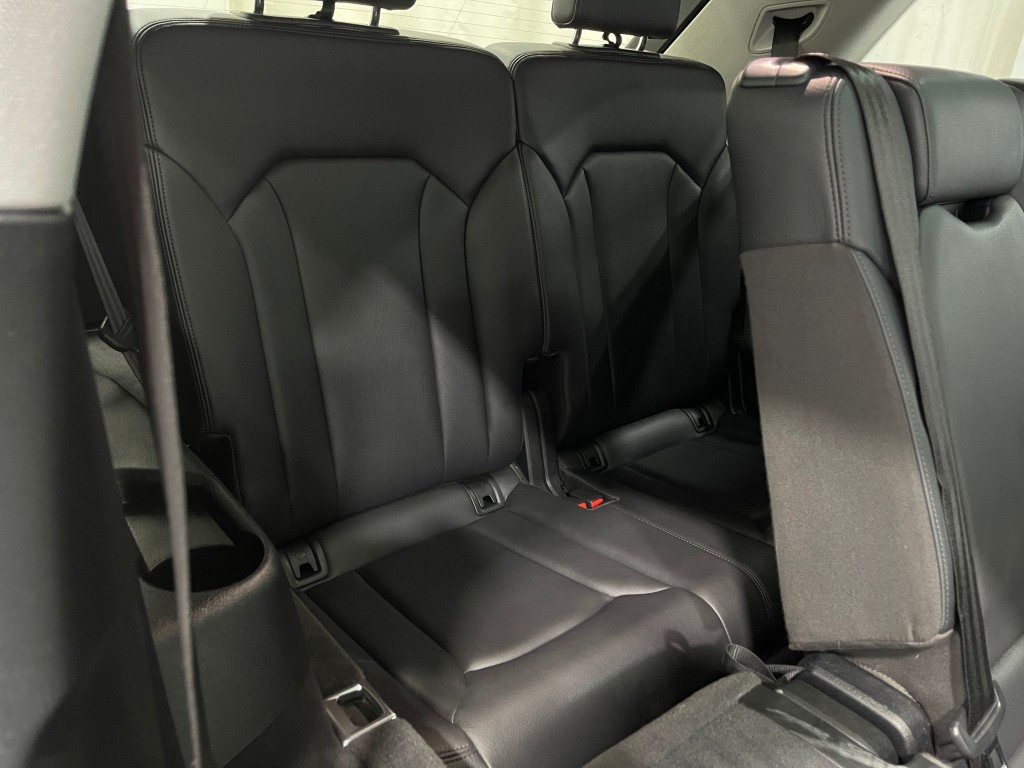 2018 Audi Q7 Image 33