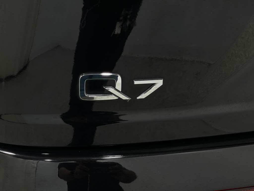 2018 Audi Q7 Image 42