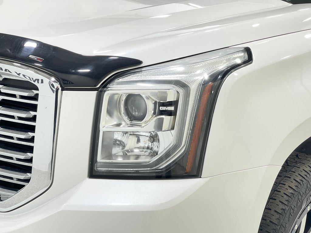 2018 GMC Yukon Image 37