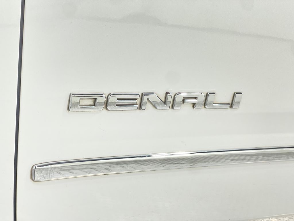 2018 GMC Yukon Image 43