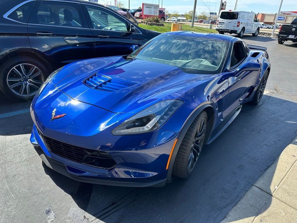 2018 Chevrolet Corvette Image 2