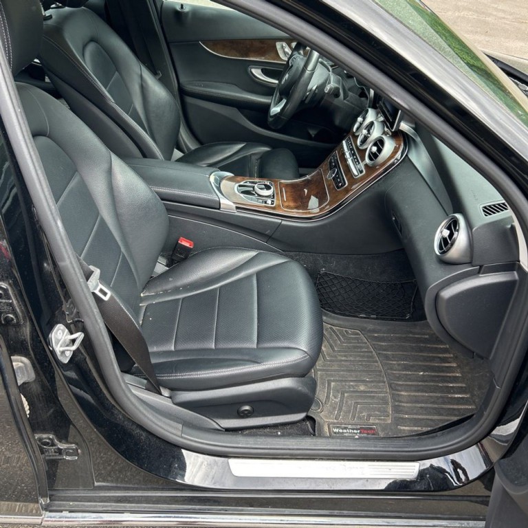 2017 Mercedes-Benz C-Class Image 8