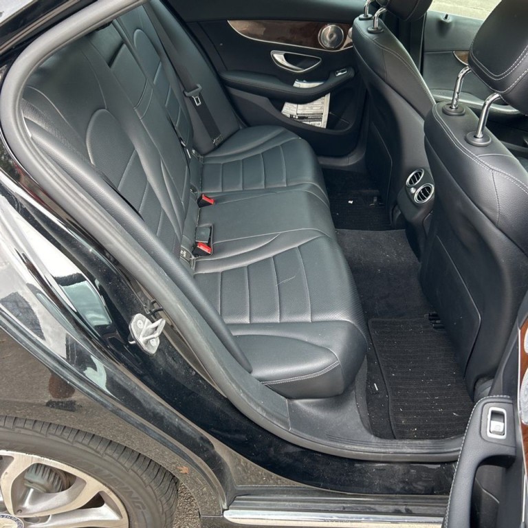 2017 Mercedes-Benz C-Class Image 16