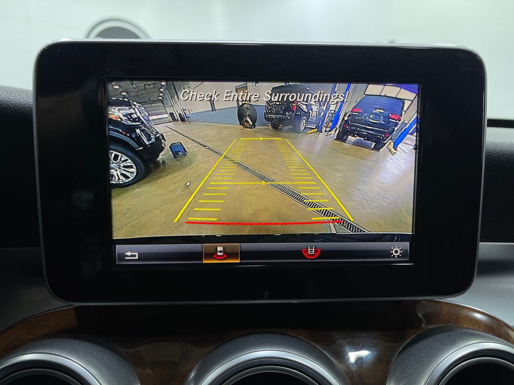 2017 Mercedes-Benz C-Class Image 10