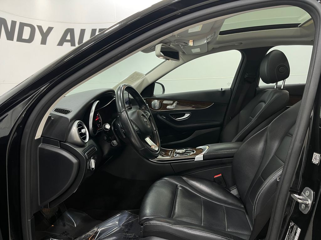 2017 Mercedes-Benz C-Class Image 12