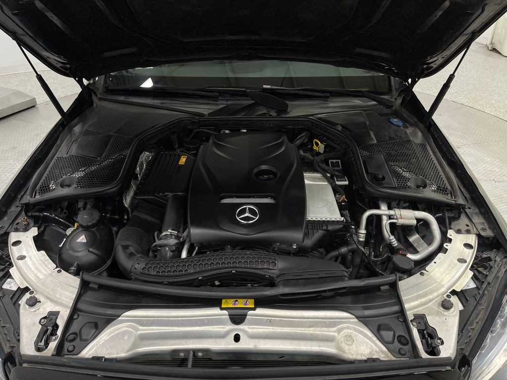 2017 Mercedes-Benz C-Class Image 27