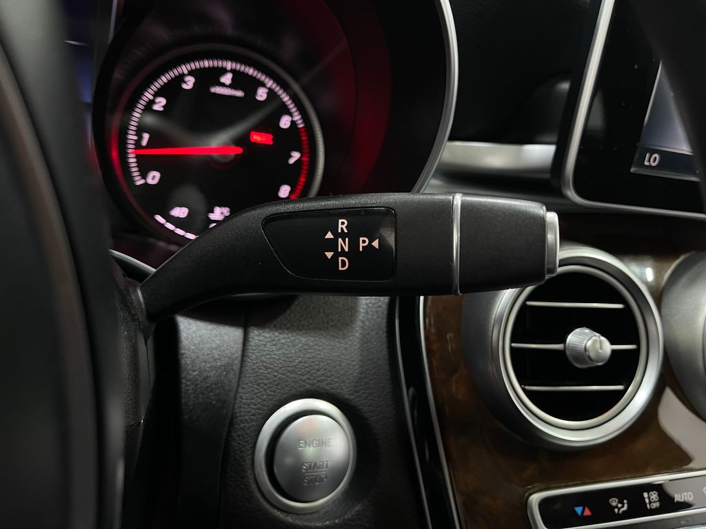 2017 Mercedes-Benz C-Class Image 29