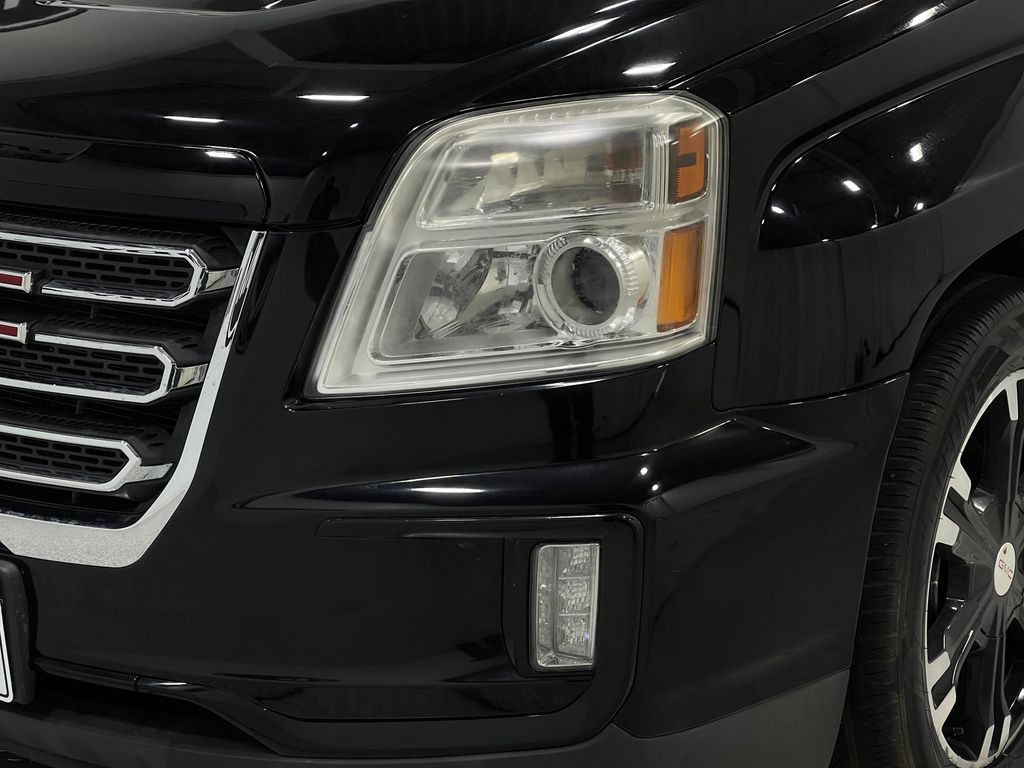 2017 GMC Terrain Image 32