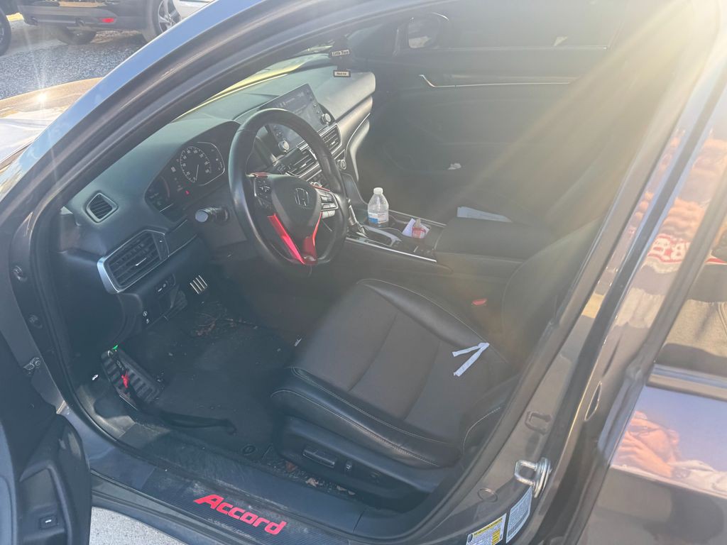 2018 Honda Accord Image 5