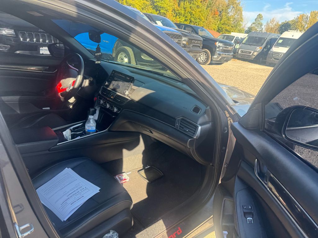 2018 Honda Accord Image 6