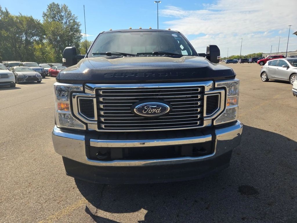 2022 Ford F-350 Image 2