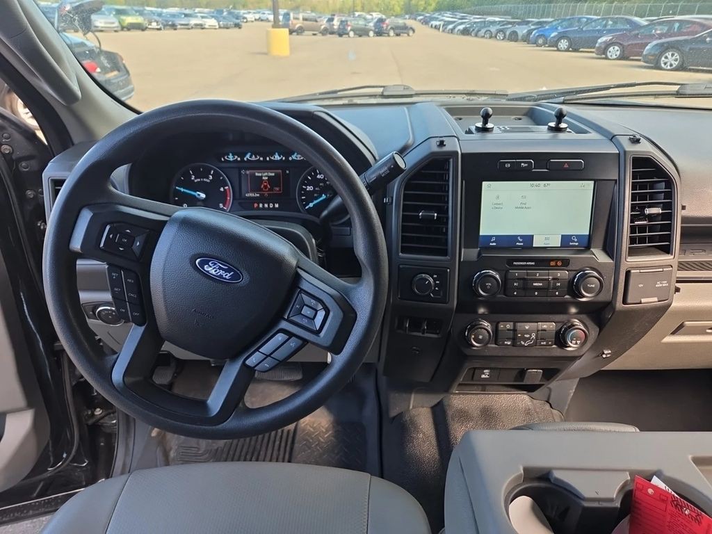 2022 Ford F-350 Image 7