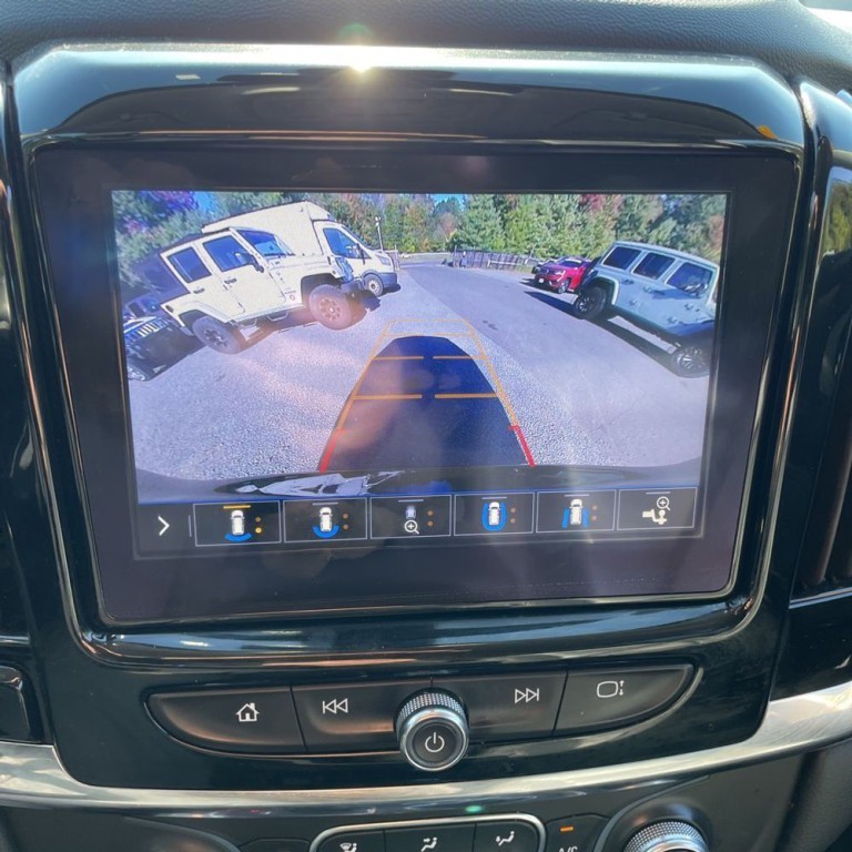 2021 Chevrolet Traverse Image 14