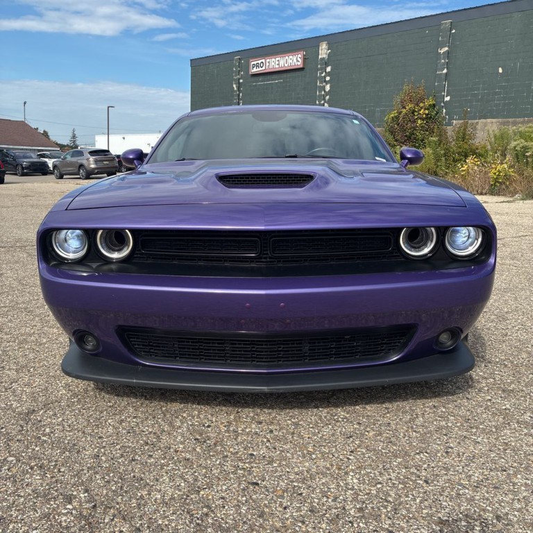 2019 Dodge Challenger Image 2