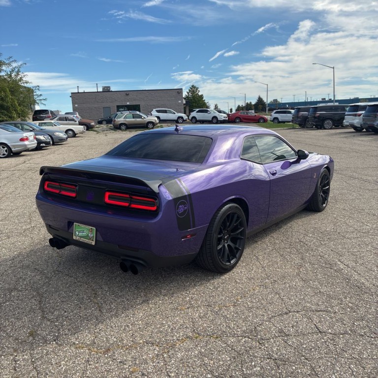 2019 Dodge Challenger Image 6
