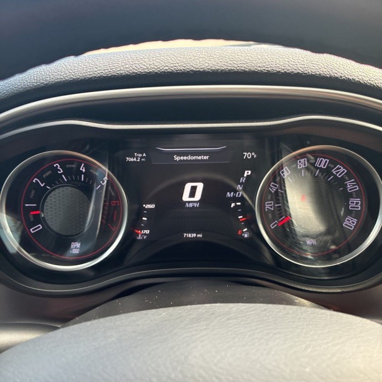 2019 Dodge Challenger Image 11