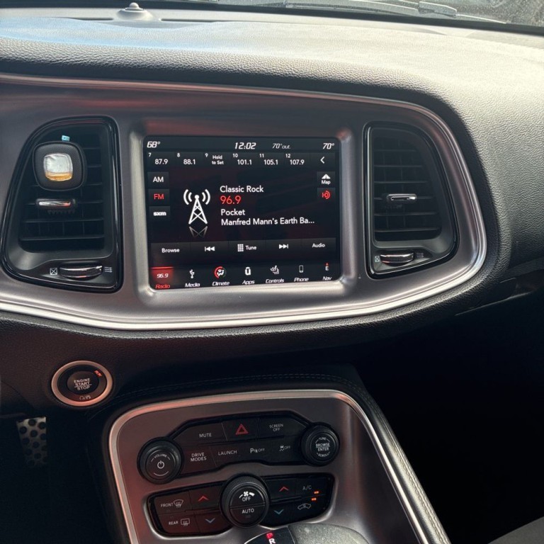 2019 Dodge Challenger Image 15