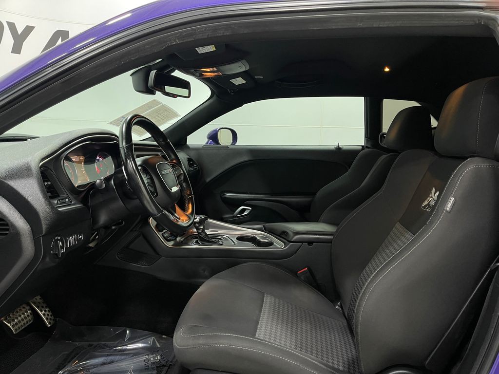 2019 Dodge Challenger Image 13
