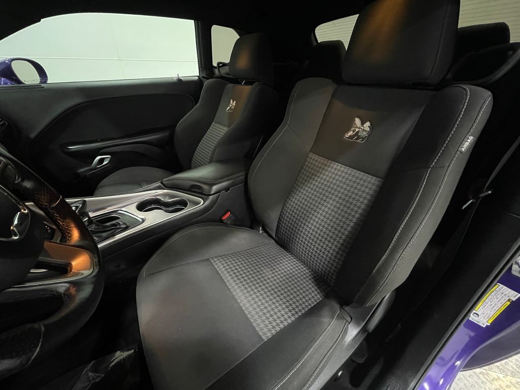 2019 Dodge Challenger Image 14