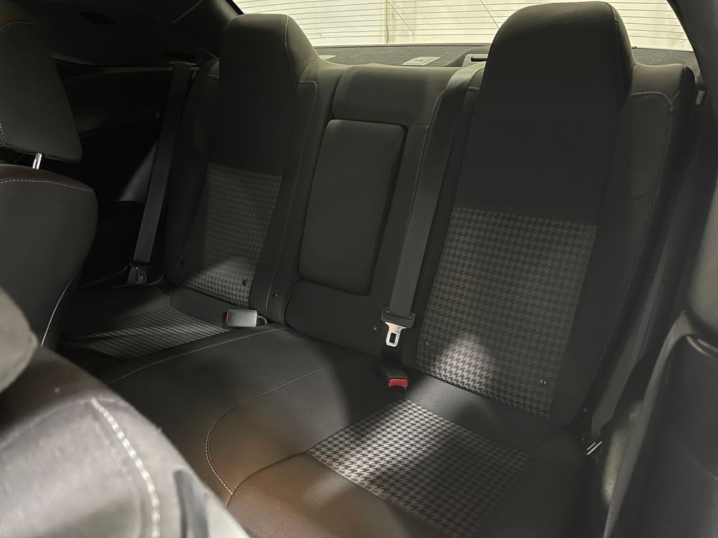 2019 Dodge Challenger Image 31