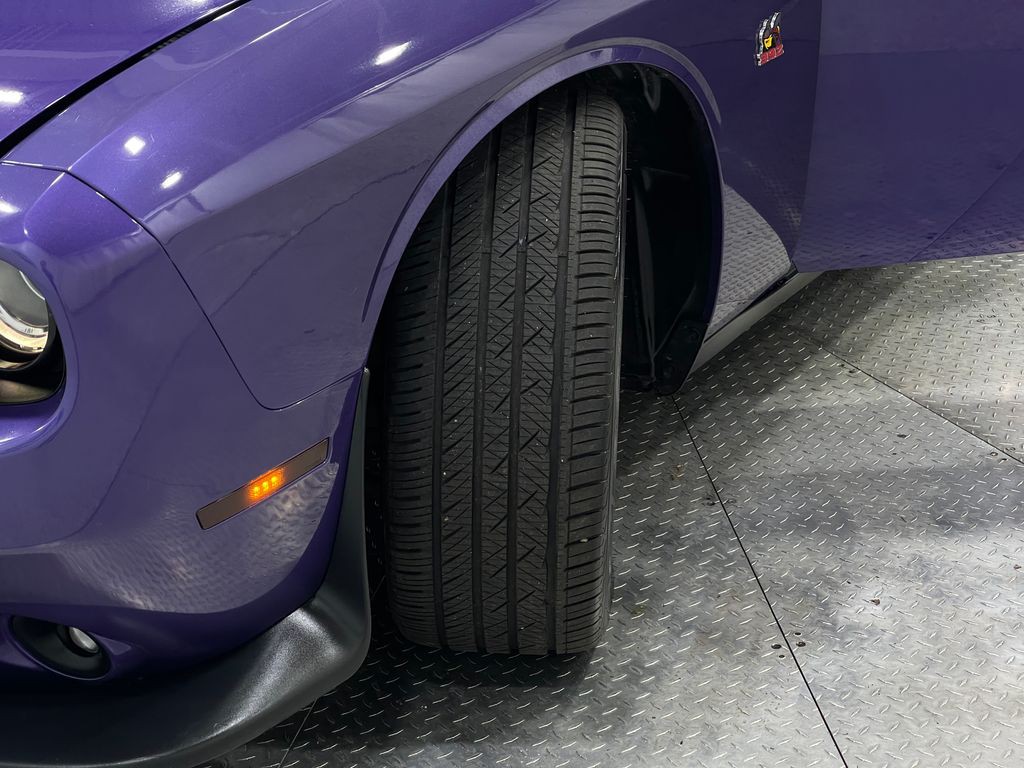 2019 Dodge Challenger Image 37