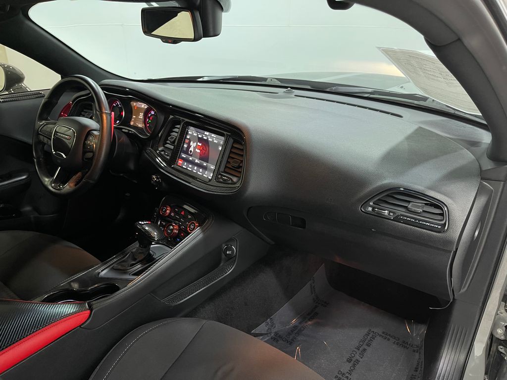 2019 Dodge Challenger Image 17