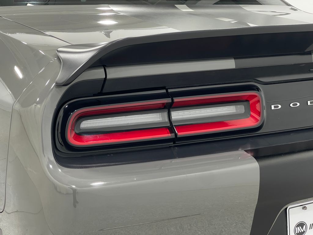 2019 Dodge Challenger Image 31