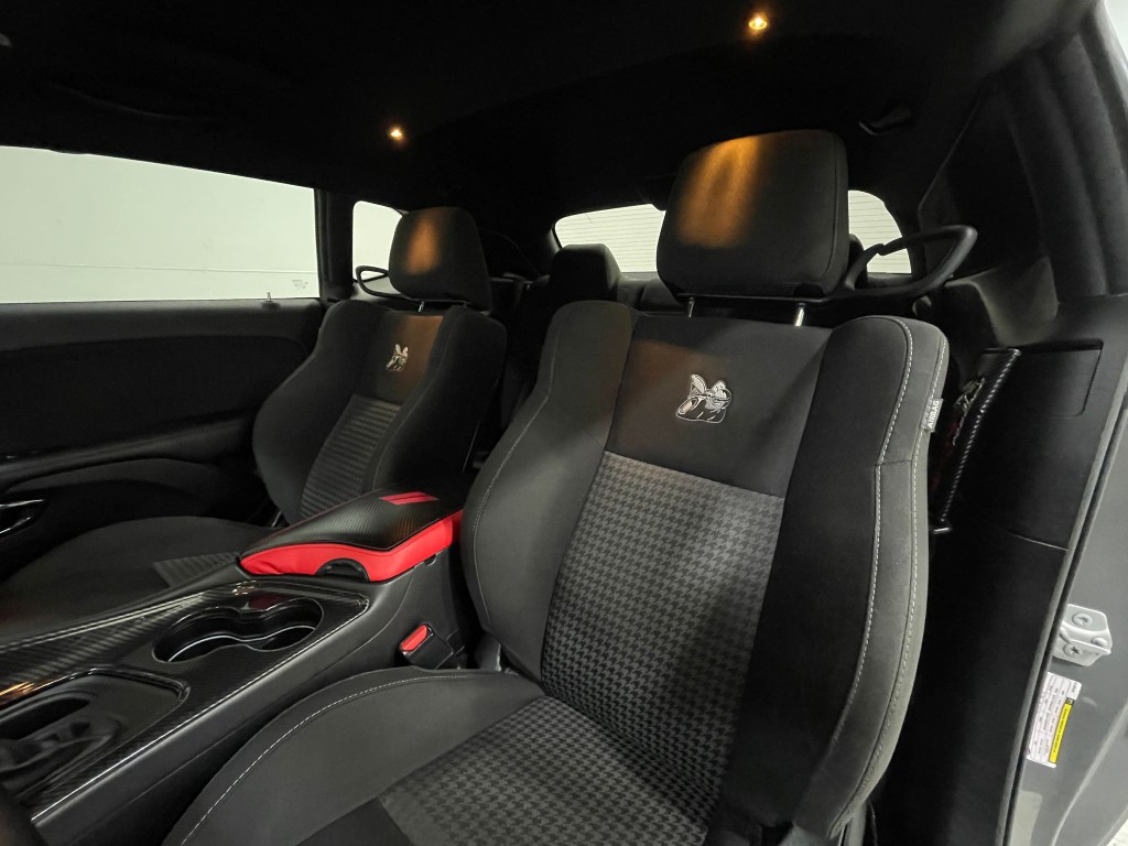 2019 Dodge Challenger Image 11
