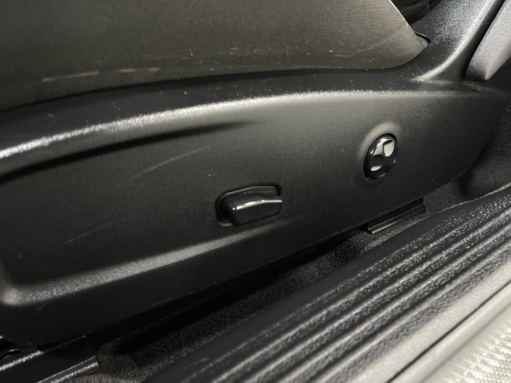 2019 Dodge Challenger Image 14