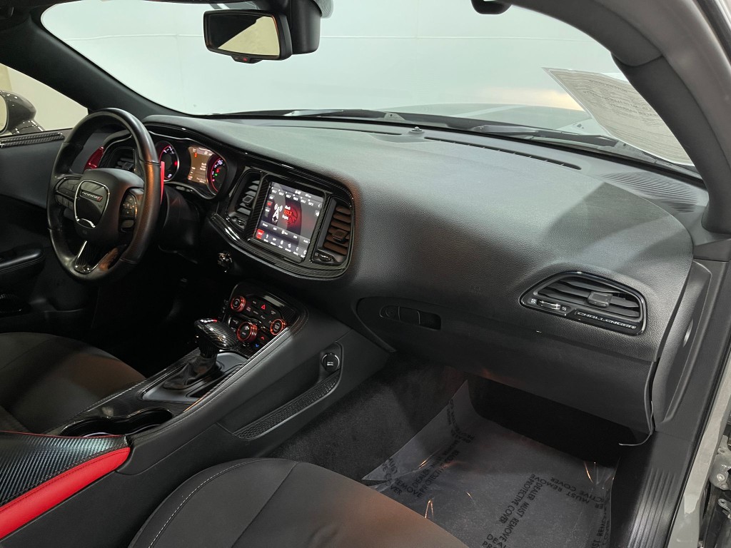 2019 Dodge Challenger Image 17