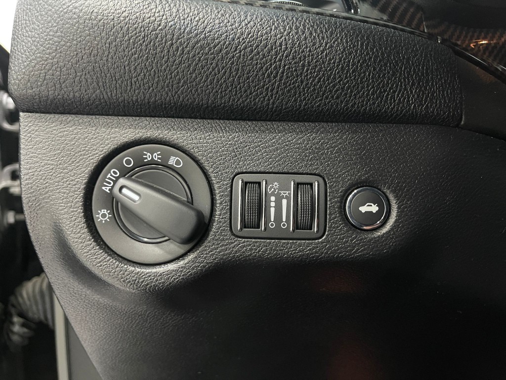 2019 Dodge Challenger Image 18