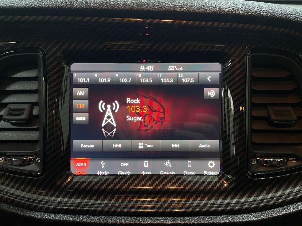 2019 Dodge Challenger Image 21