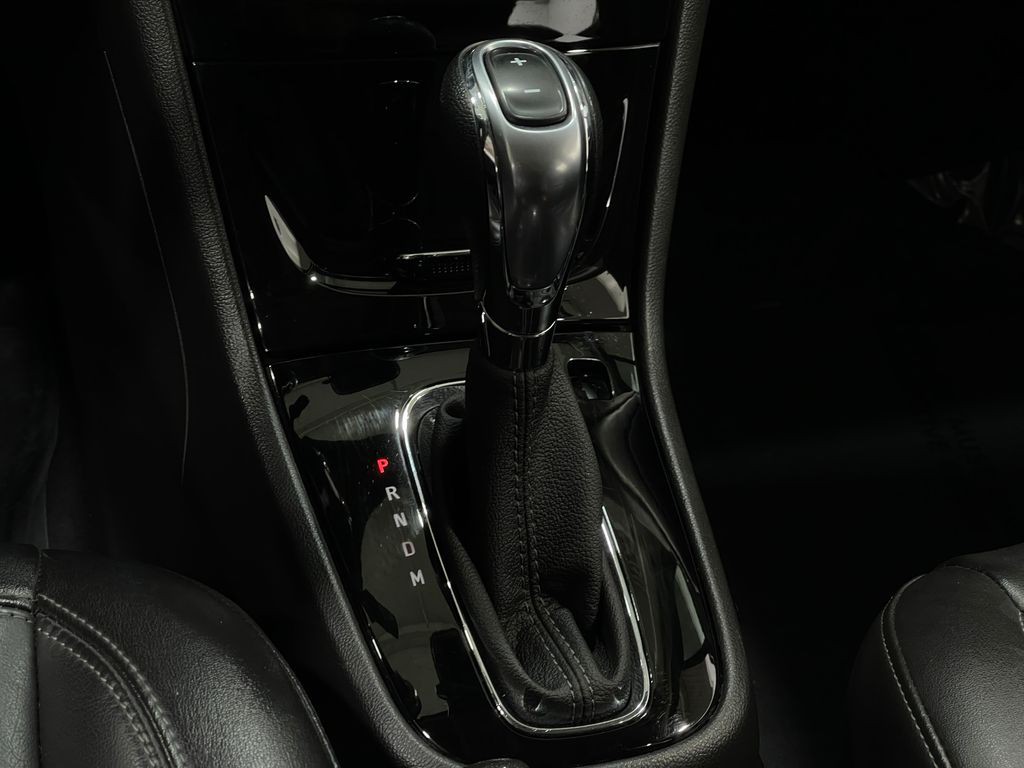 2019 Buick Enclave Image 28