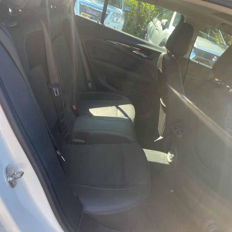 2018 Buick Regal Image 17