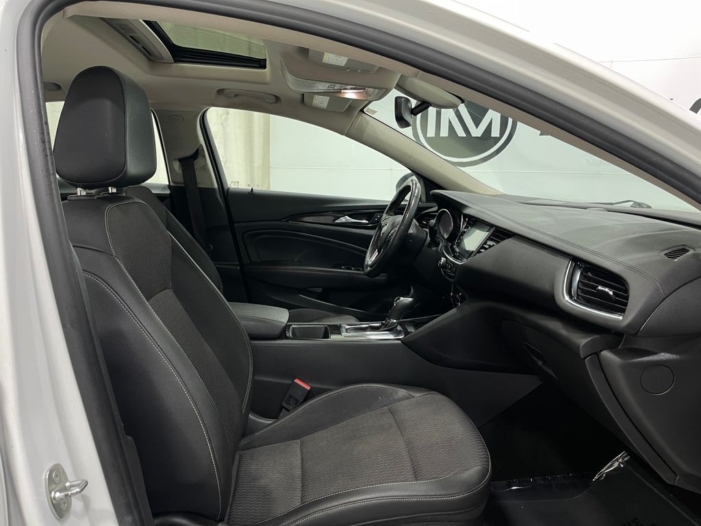 2018 Buick Regal Image 31