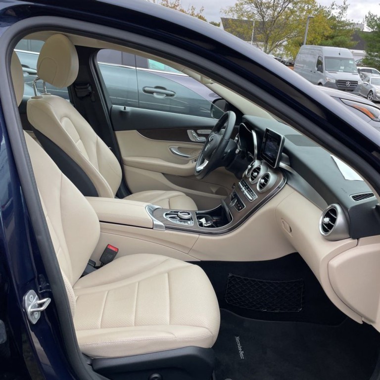 2017 Mercedes-Benz C-Class Image 6
