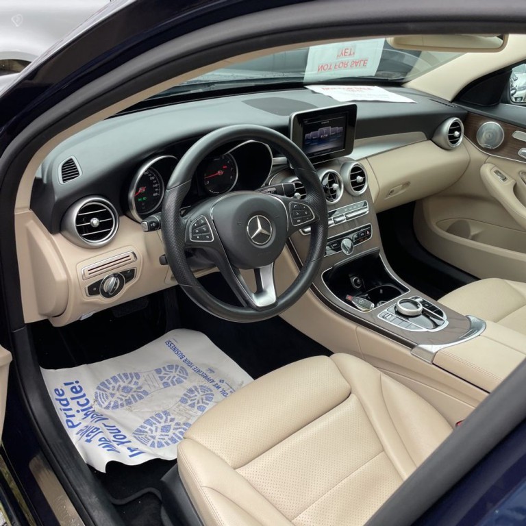 2017 Mercedes-Benz C-Class Image 7