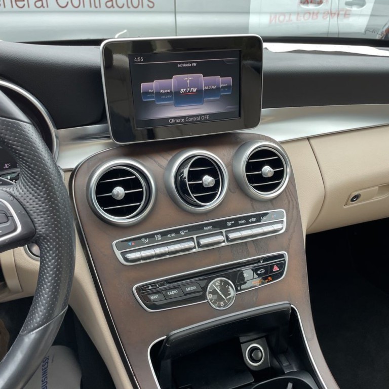 2017 Mercedes-Benz C-Class Image 10
