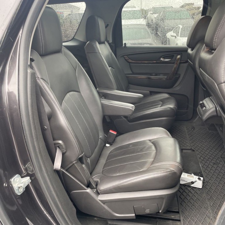 2016 GMC Acadia Image 17