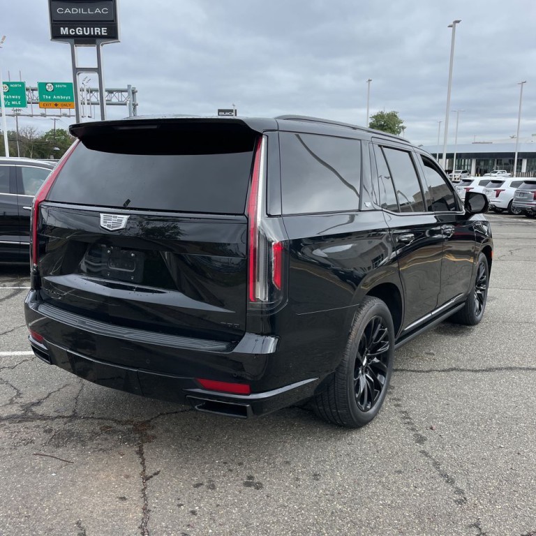2022 Cadillac Escalade Image 6
