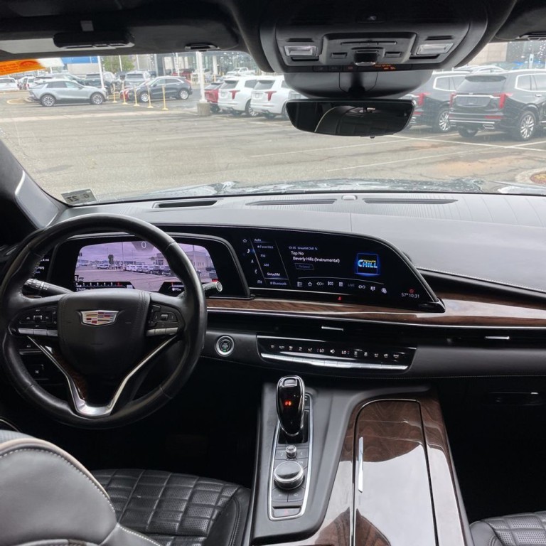 2022 Cadillac Escalade Image 9