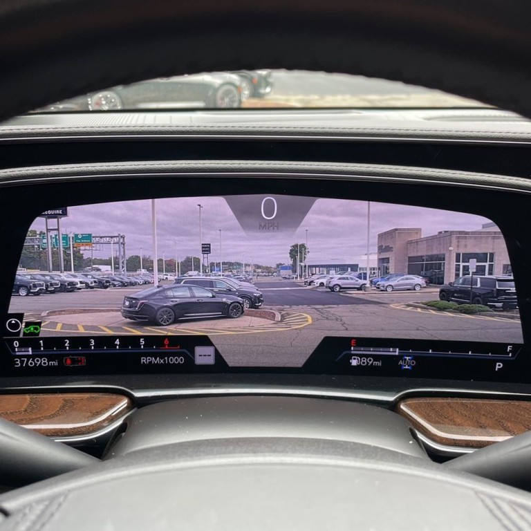 2022 Cadillac Escalade Image 10