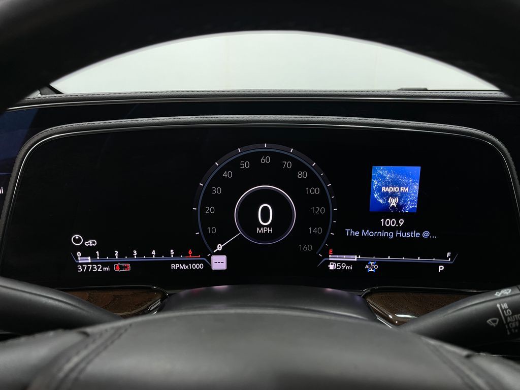 2022 Cadillac Escalade Image 25