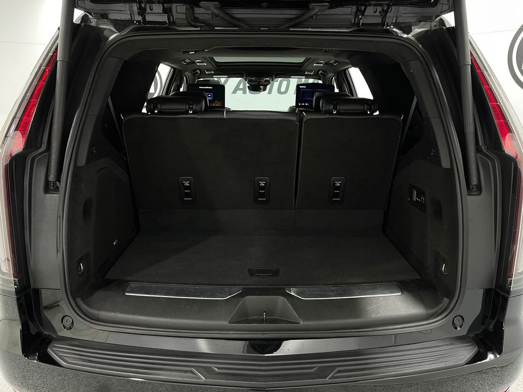 2022 Cadillac Escalade Image 28