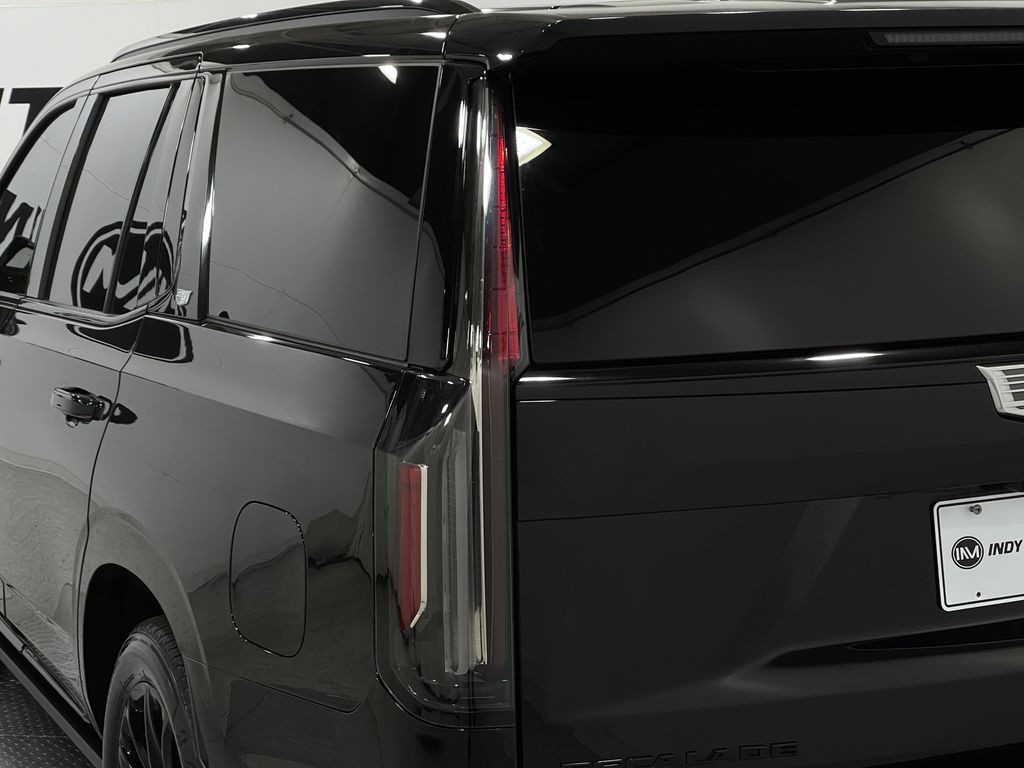 2022 Cadillac Escalade Image 36