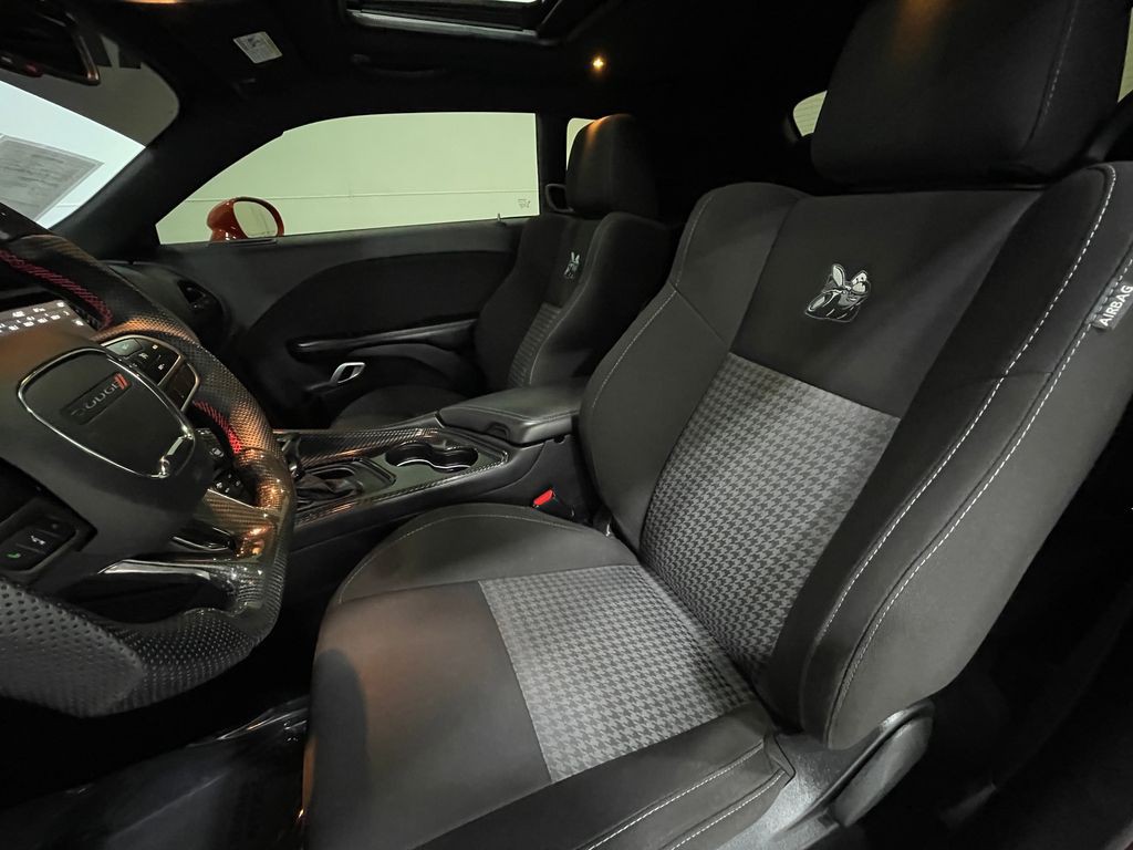 2021 Dodge Challenger Image 13