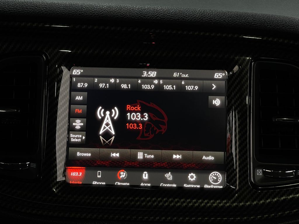 2021 Dodge Challenger Image 22