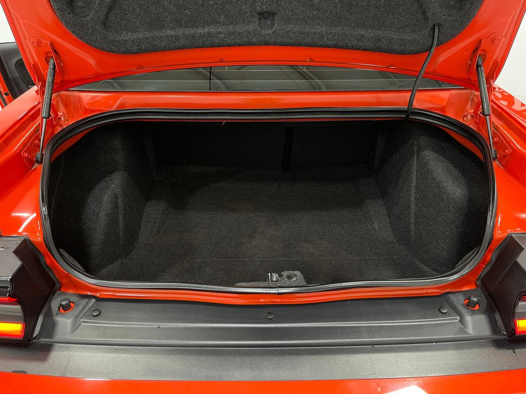 2021 Dodge Challenger Image 24