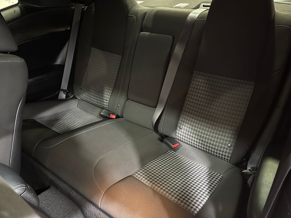 2021 Dodge Challenger Image 28